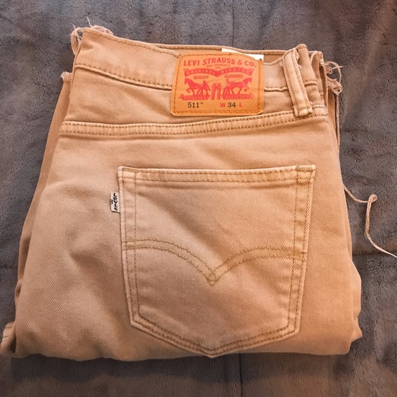 Levi khaki jean shorts - Picture 1 of 2